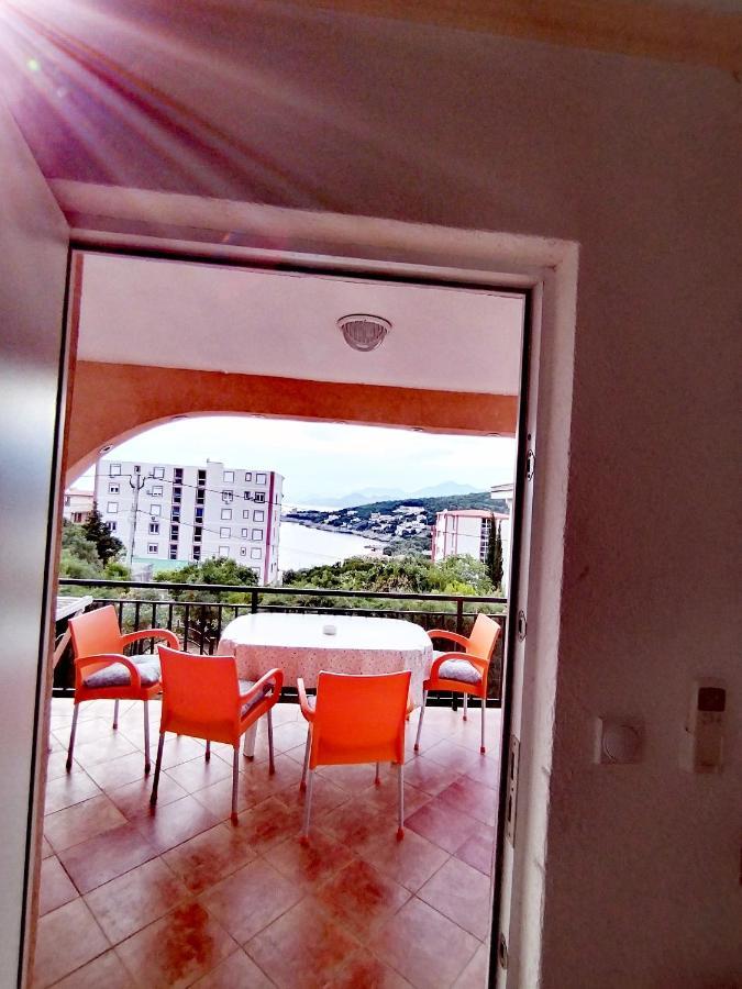 Apartmani Ljubica Utjeha Εξωτερικό φωτογραφία