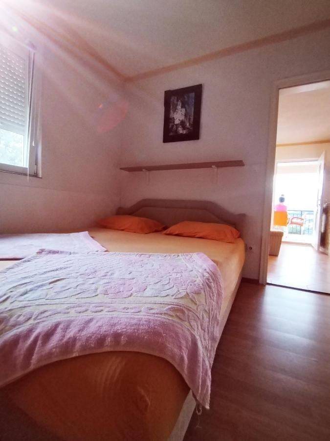 Apartmani Ljubica Utjeha Εξωτερικό φωτογραφία