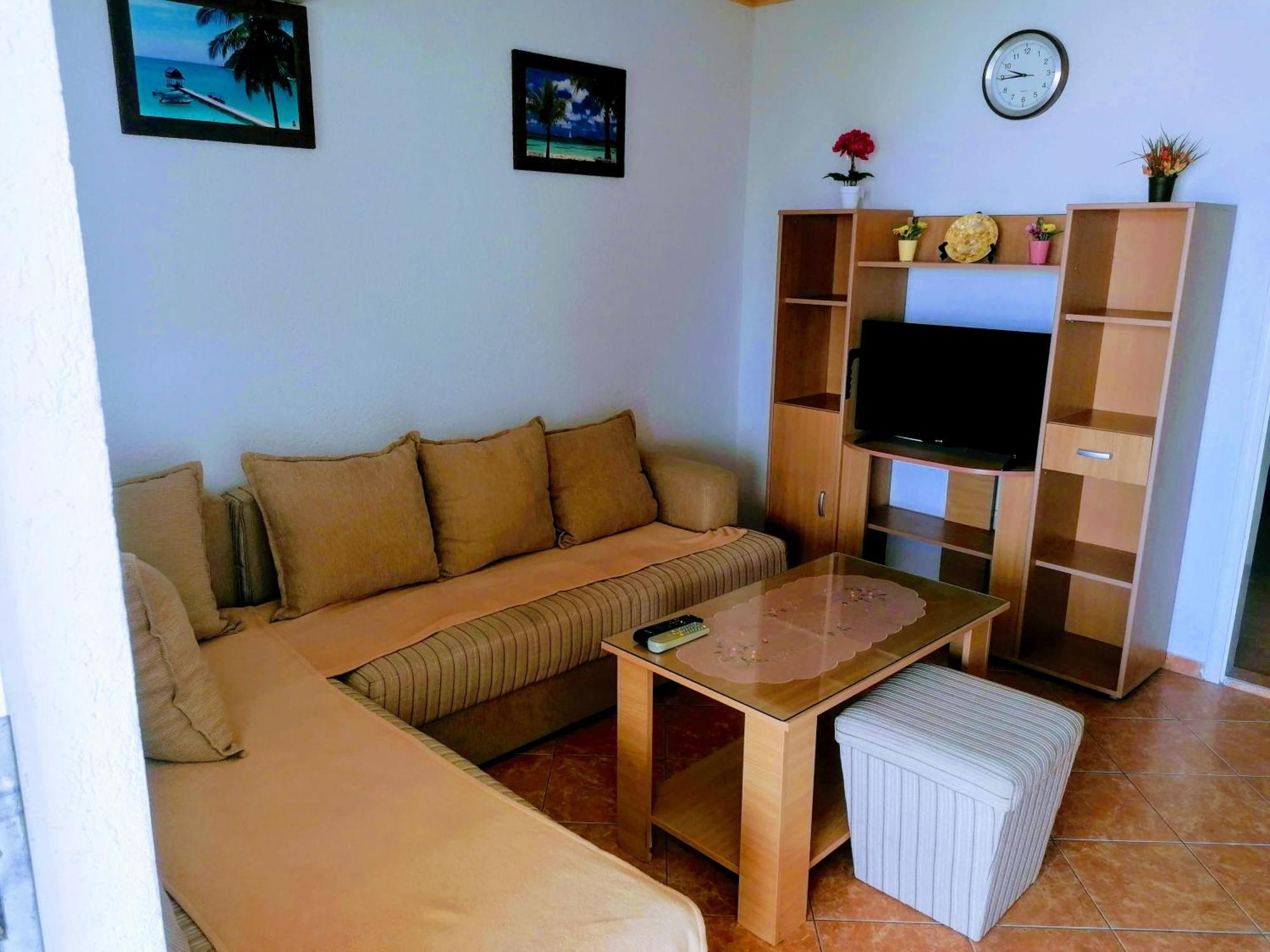 Apartmani Ljubica Utjeha Εξωτερικό φωτογραφία